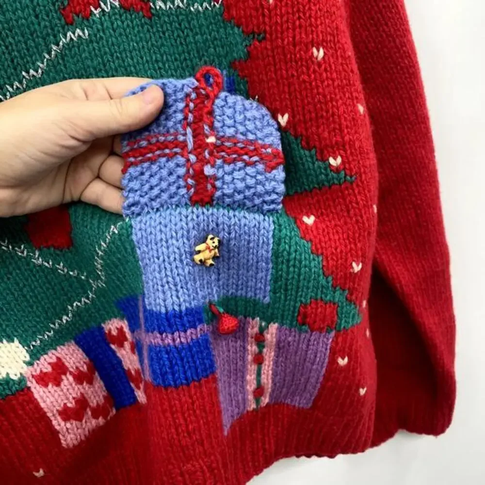 Vintage Christmas Hand‎ Knit Sweater with Present Surprise